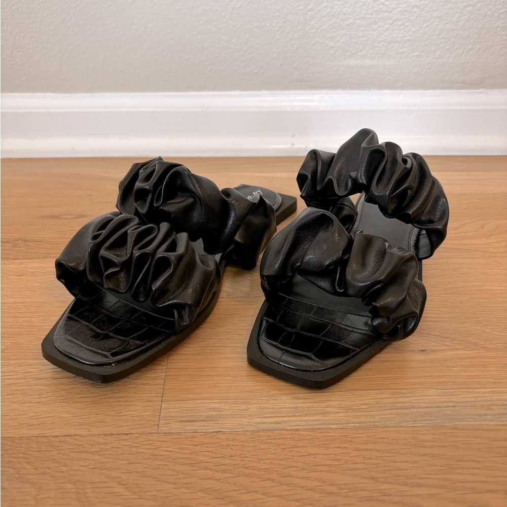 Black Flat Sandals